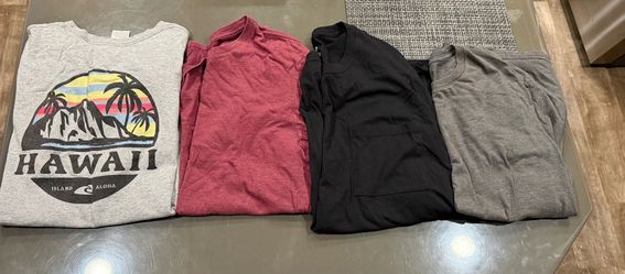 Men’s shirt size medium