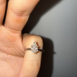 14K Gold - 1.0ct Pear Cut Diamond 