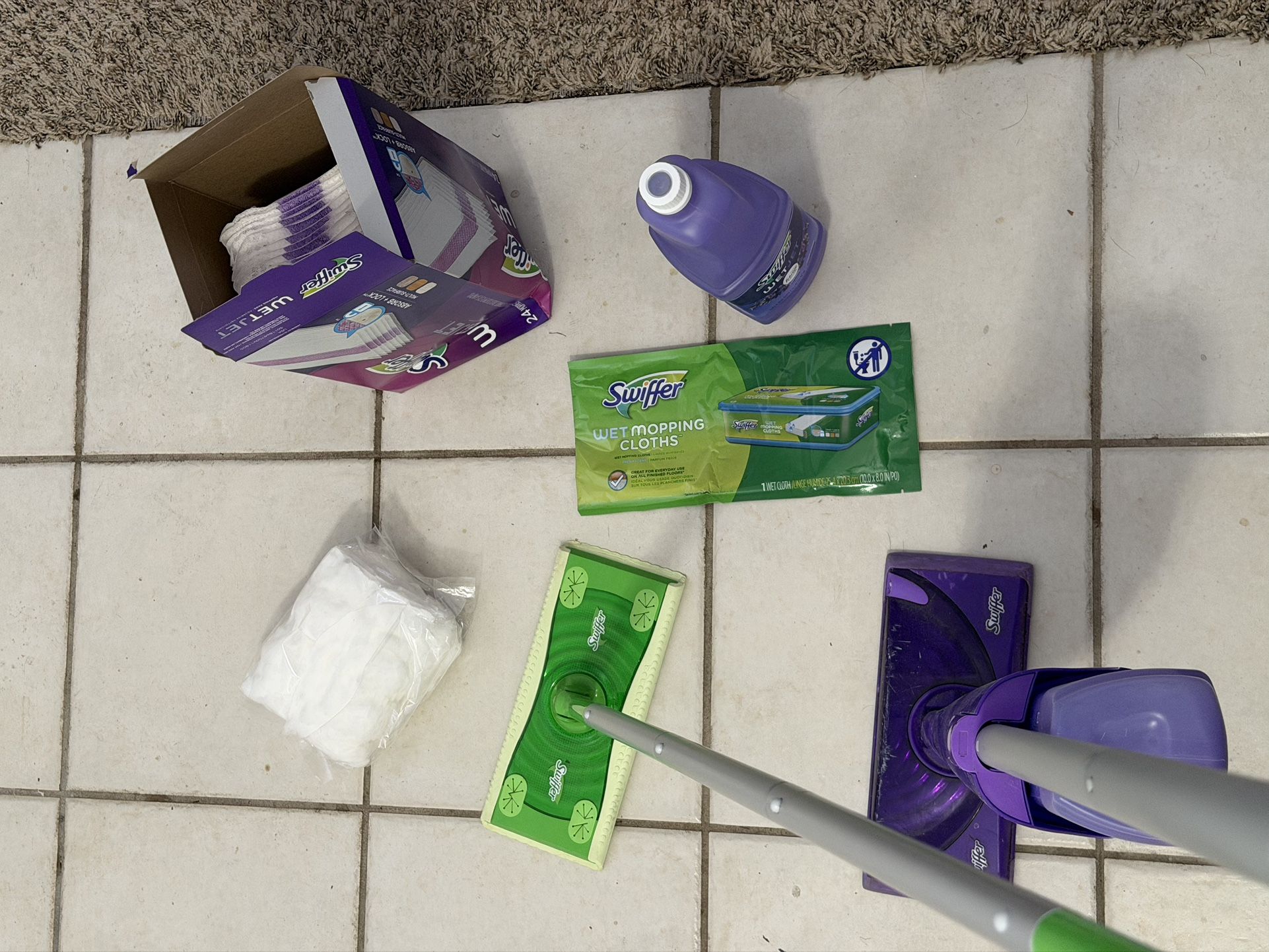 Swiffer Bundle: WetJet + Sweeper + Extra Pads and Solutions