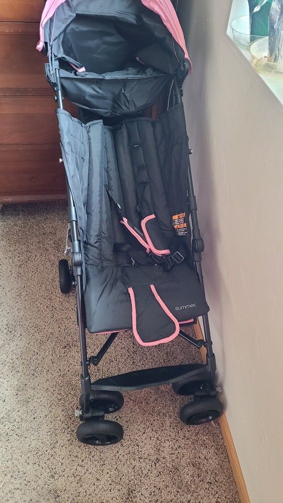 Like New Pack And Play By Graco. Includes Extra Mattress