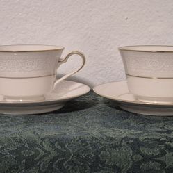 Vintage Cups & Saucers Sets