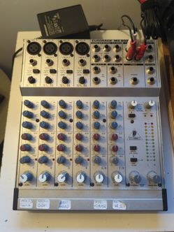 Behringer Eurorack 802a