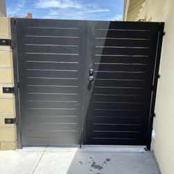 Aluminum Gate Double Door