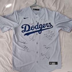 Autographed Dodgers Jersey By Nine Players Size Small Brand New Jersey No Tags