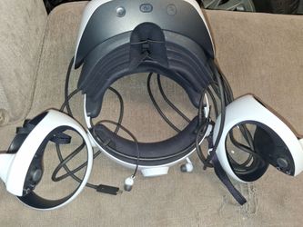 Sony Playstation  VRII- Barely Used, Like New. Headset AND Two controllers