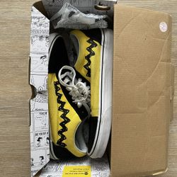 Peanuts x Vans Size 9.5