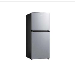 Midea 4.5 cu. ft. 2 door compact refrigerator with crisper drawer 