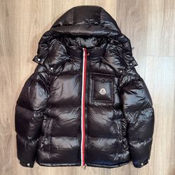 MONCLER Size 3
