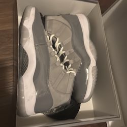 Jordan cool grey 11’s