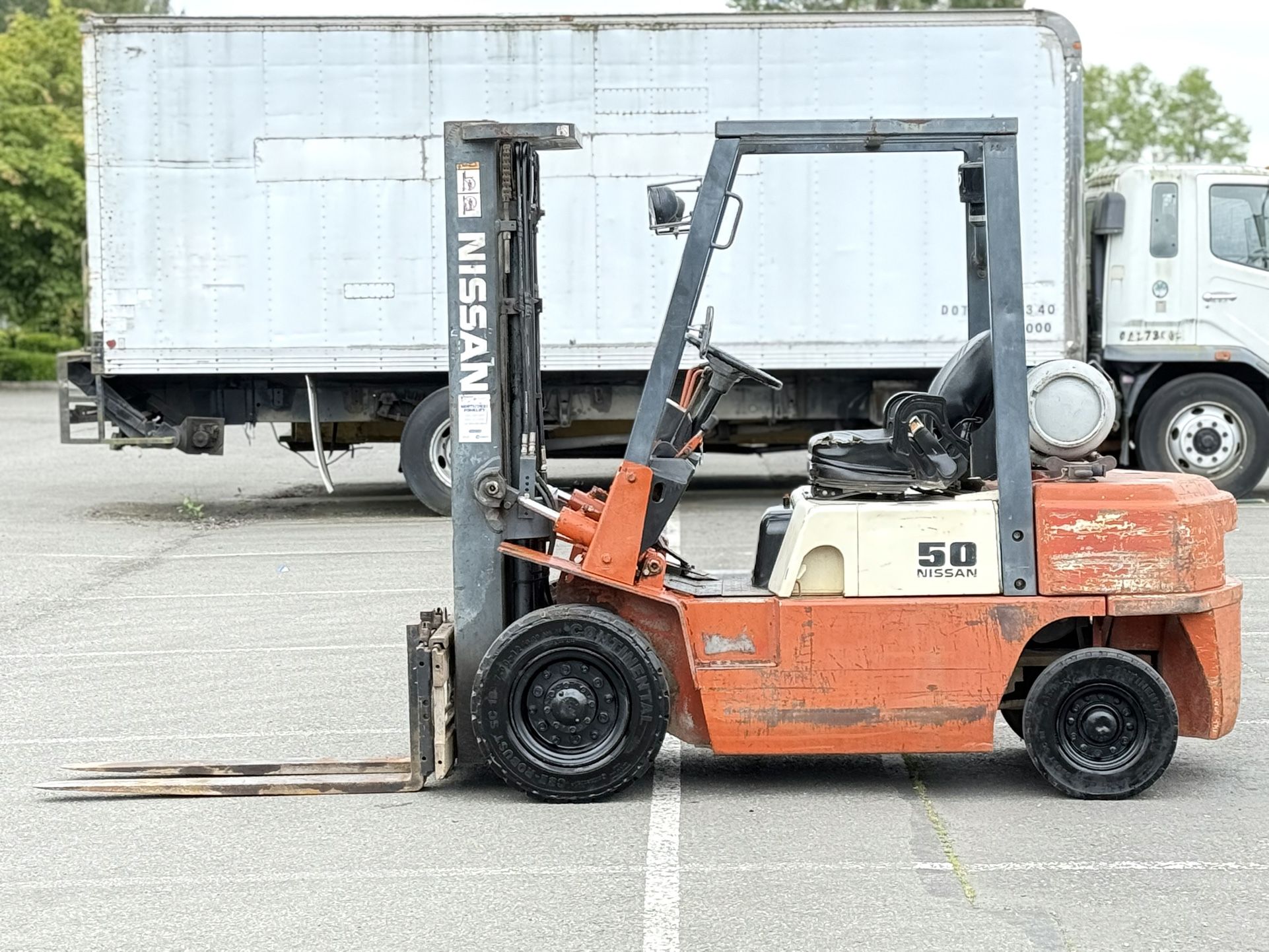 Forklift Nissan LPG 5,000 lb Capacity