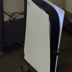 PlayStation 5 (PS5)