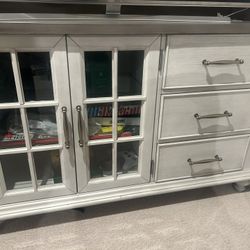 Entertainment Bar Table