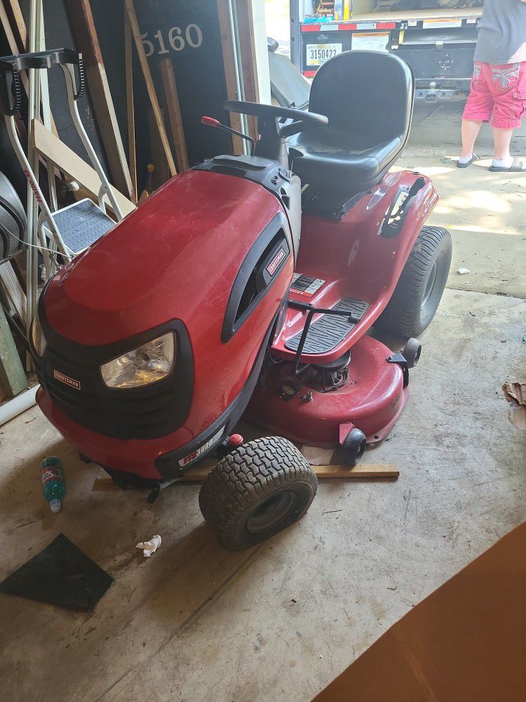 Craftsman Riding Mower For Parts 