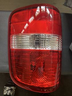 Headlights and taillights 2007 Ford F-150!