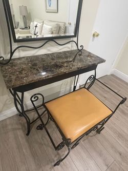 Mirror table and chair