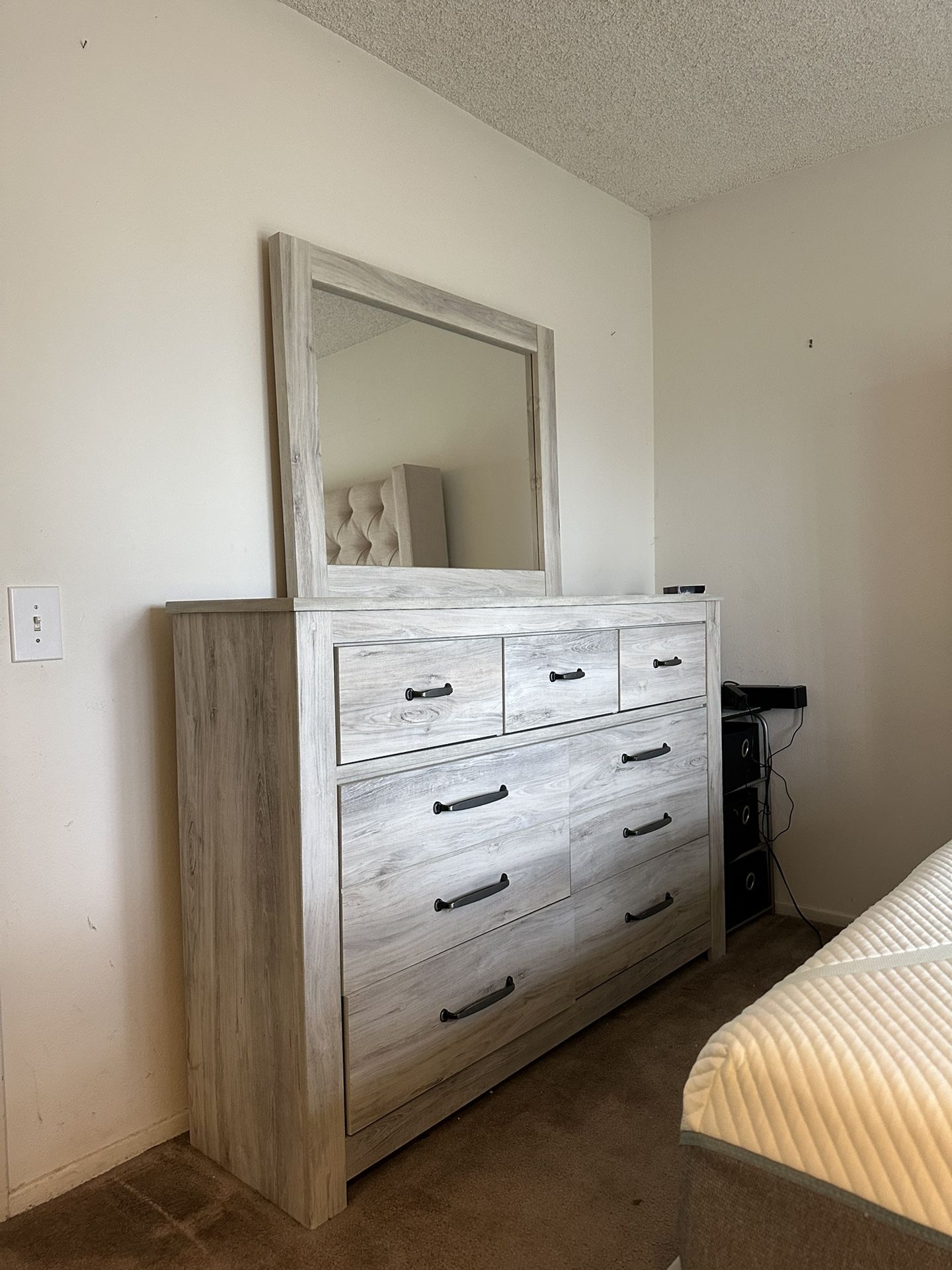 Dresser + Mirror Brand new
