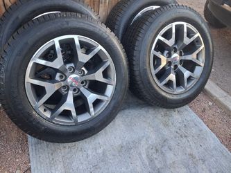 2021 OEM ORIGINAL TAKEOFFS GMC SIERRA SNOWFLAKE 20 INCH TIRES MICHELIN DEFENDER NEW 99.99 % $ 1399