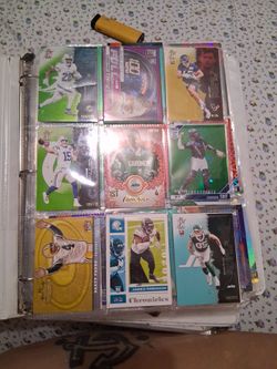 Trading sports cards binder mixed