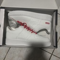 Supreme x Nike Air Force 1