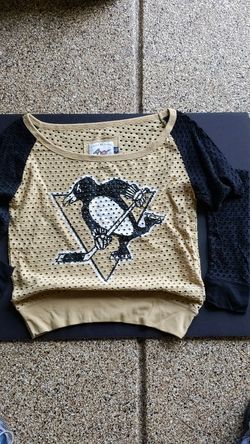 Pittsburgh Penguins Super Fan Pack - assortment of Stanley Cup era Memorabilia plus two Women's Tops