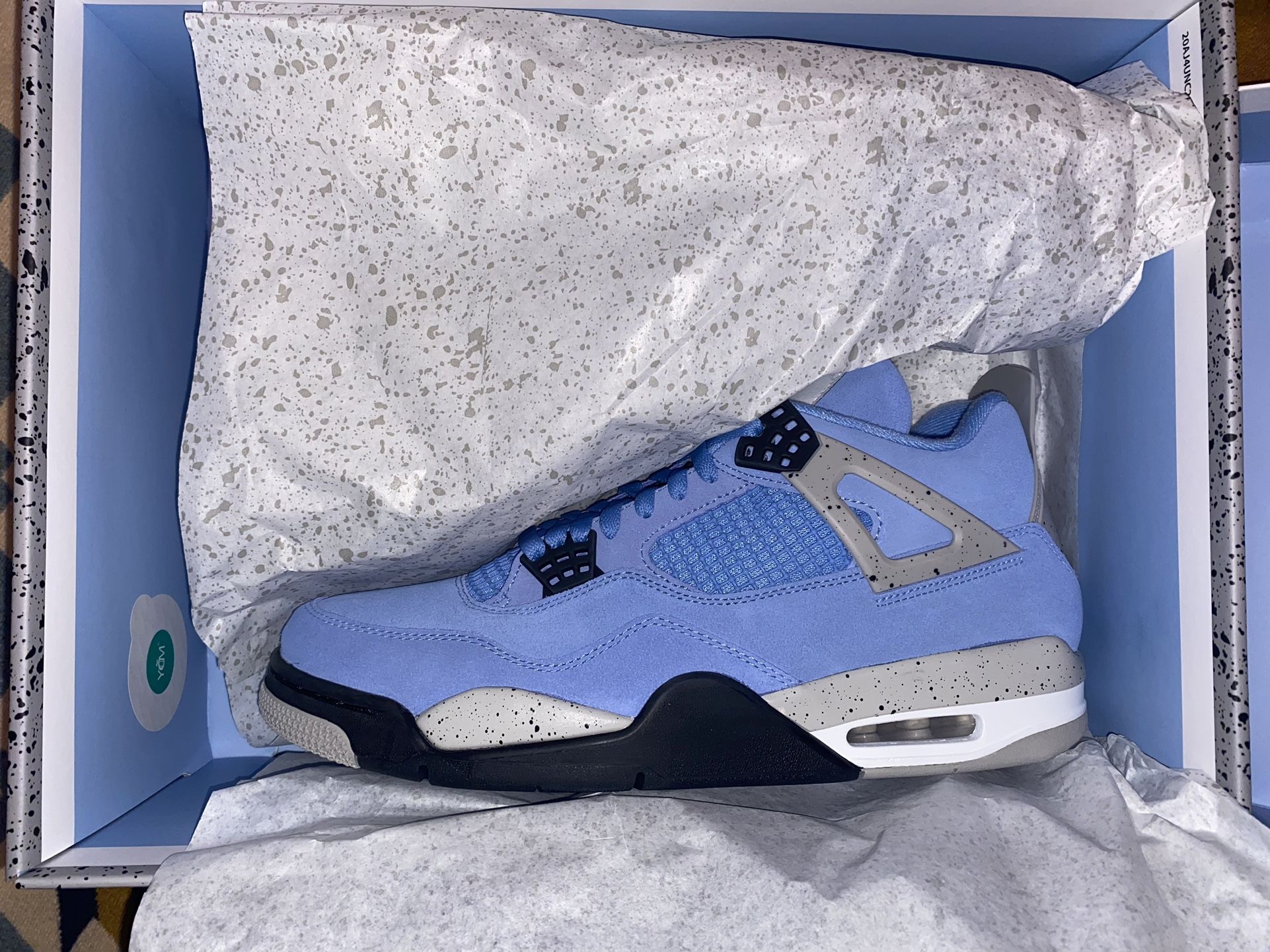 Air Jordan 4 Retro University Blue Size 11.5