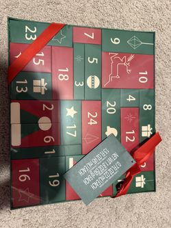 Christmas Advent Calendar – 24 Day Countdown Gift Box