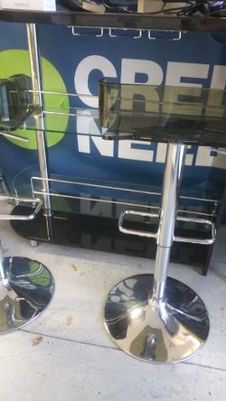 Bar stand with 2 bar stools