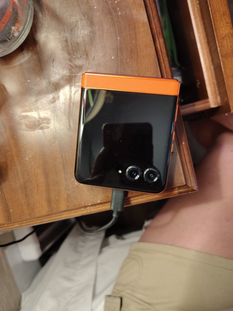 Motorola Razr (2024)