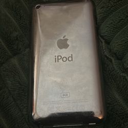 iPod Touch 4th Gen Black 8GB w/charger