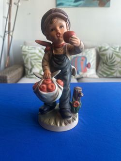Vintage porcelain figurine 1(contact info removed) of boy with apples 7.5” by napco