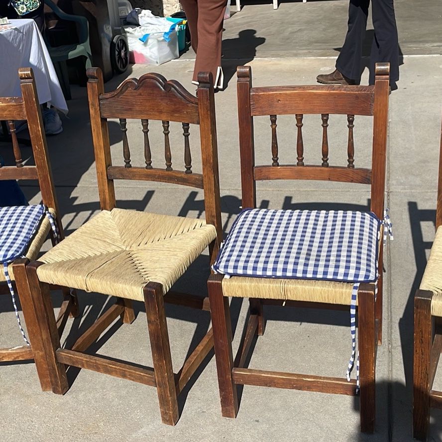 Wooden dining chairs 