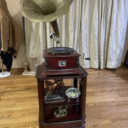 Voice And Stand And Decor