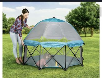 Pop-Up Play Yard with Mesh Sides
