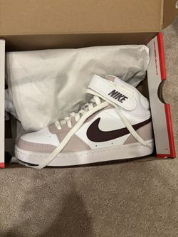 Nike Kids Size 5y Brand New