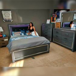 LODANNA GRAY LED PANEL BEDROOM SET