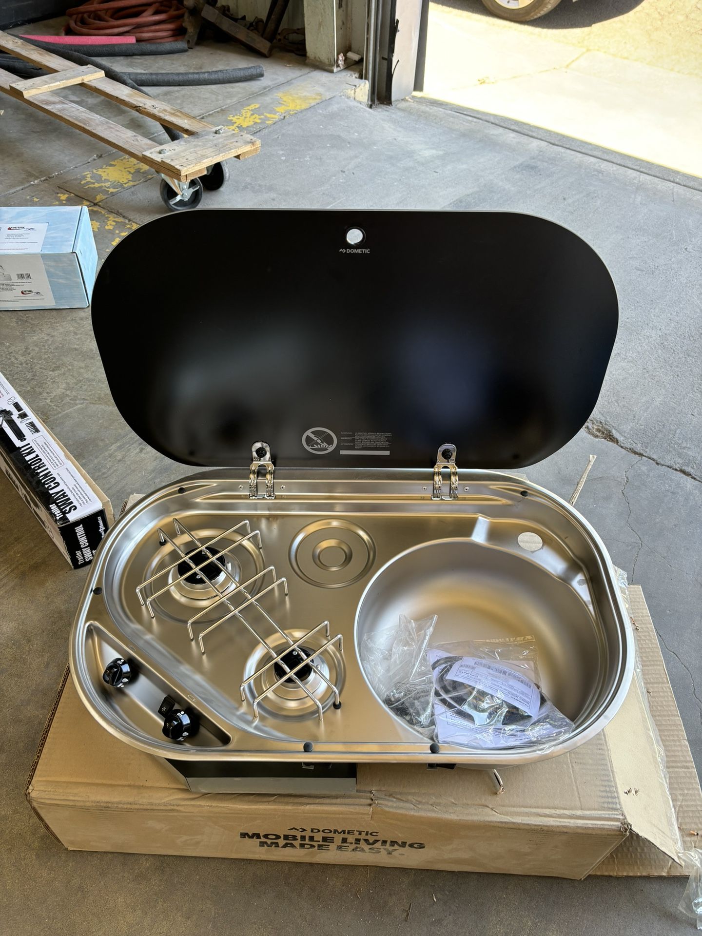 Dometic Range Sink
