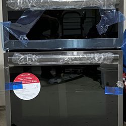 Frigidaire Microwave And Oven Combination 30”.