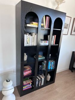Farmhouse Bookshelf