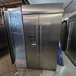 42" KITCHENAID BUILT IN STAINLESS STEEL REFRIGERATOR 