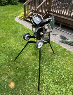 Hack Attack Junior Baseball Pitching Machine - Excellent Condition