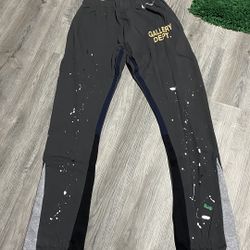Gallery Dept Painted Flared Sweatpants • Size M