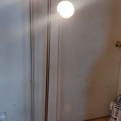 3 BULB ADJUSTABLE LAMP.