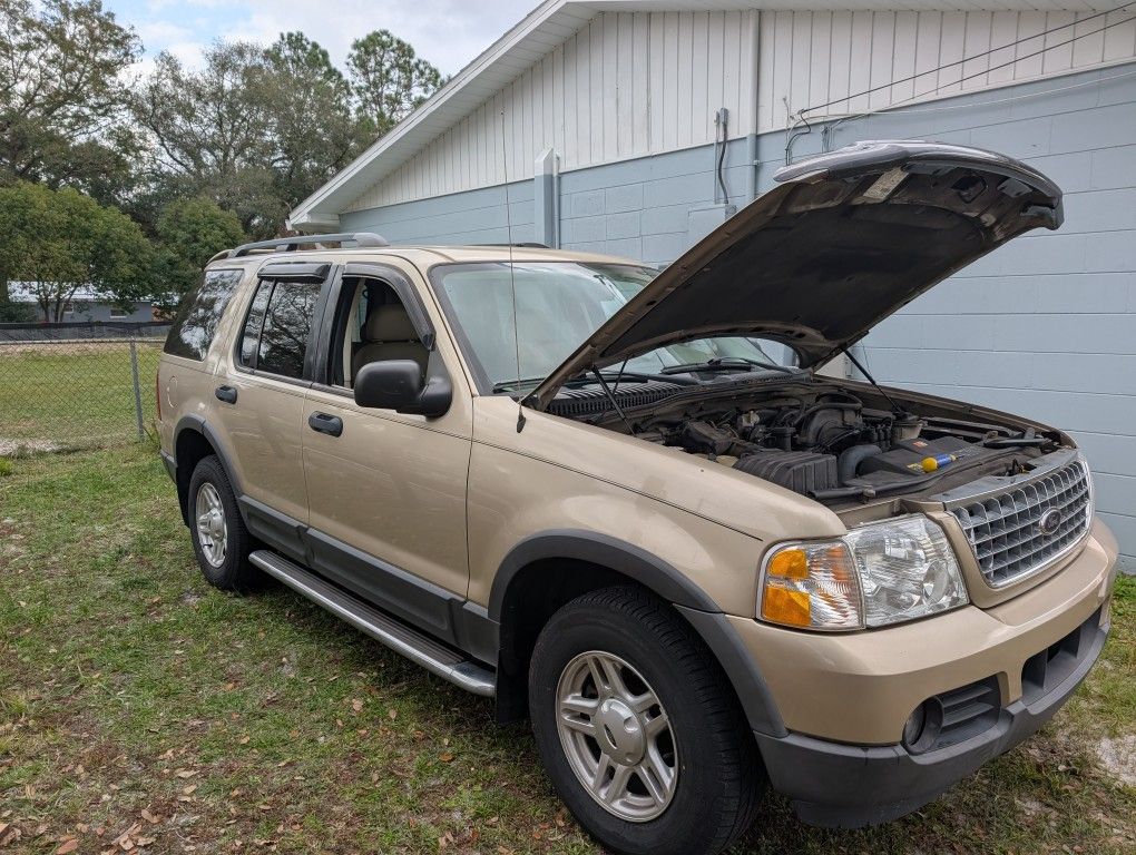 2003 Ford Explorer