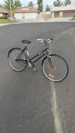 3-Speed Antique Road Bike