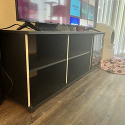 Fiji 60" TV / Component Bench
