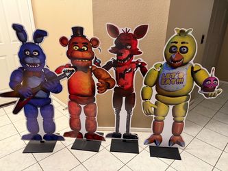 Five Nights at Freddy’s 4ft Wood Figurines