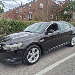2013 Ford Taurus