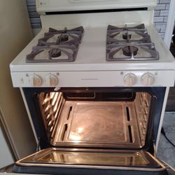 GE Gas Stove