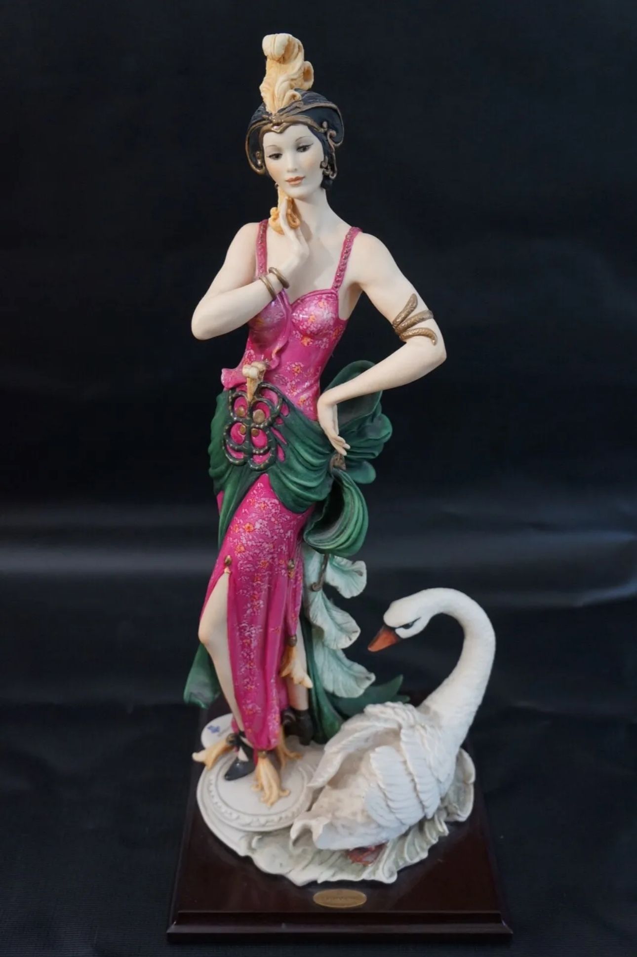 Giuseppe Armani Figurine SWANS LAKE #158 C MINT