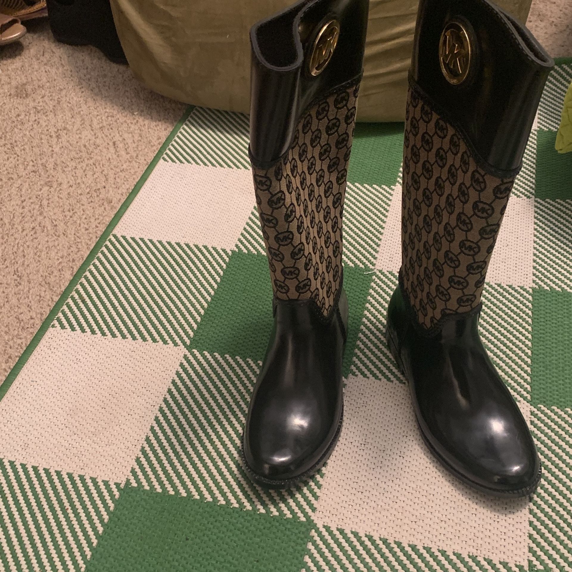 Michael Kors Ran Boots Size 8